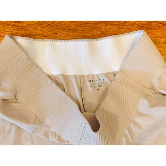 Athleta Cosmic Flutter Cream Pull-on Shorts Women’s XL - Picture 2 of 4